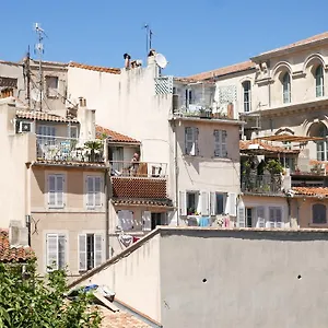 https://bnb-vieux-port-panier-jardin.fr-provencehotel.com